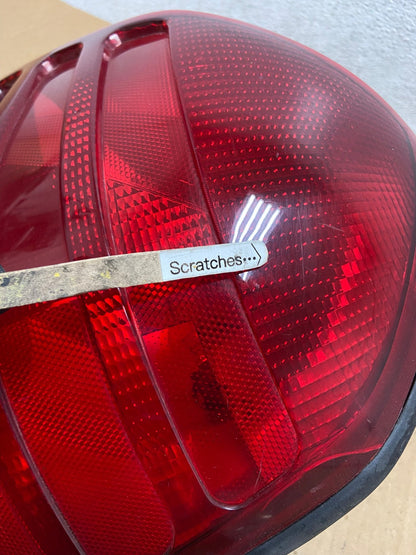 2003-2011 Ford Crown Victoria Right Passenger Rh Side Tail Light AD3200 LK3