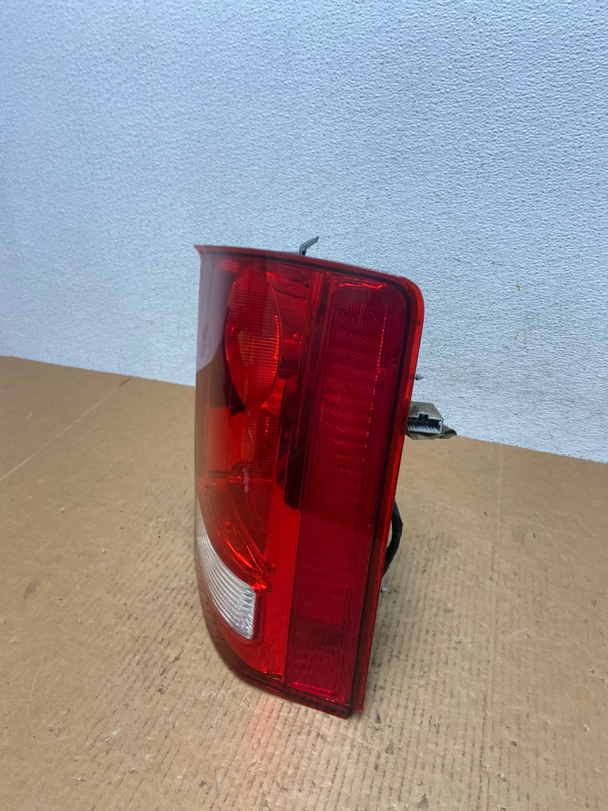 2009 to 2015 Honda Pilot Right Passenger Rh Side Tail light AE0506 LK1
