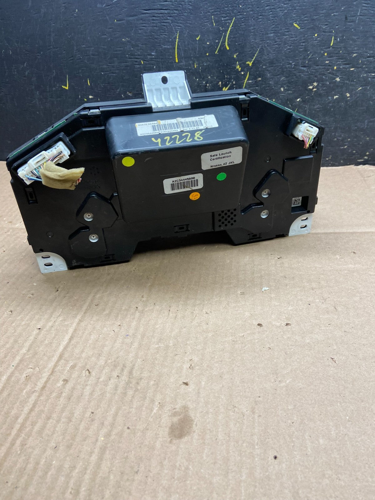 2013 Nissan Pathfinder Speedometer Cluster Gauge OEM  y2228 DG3