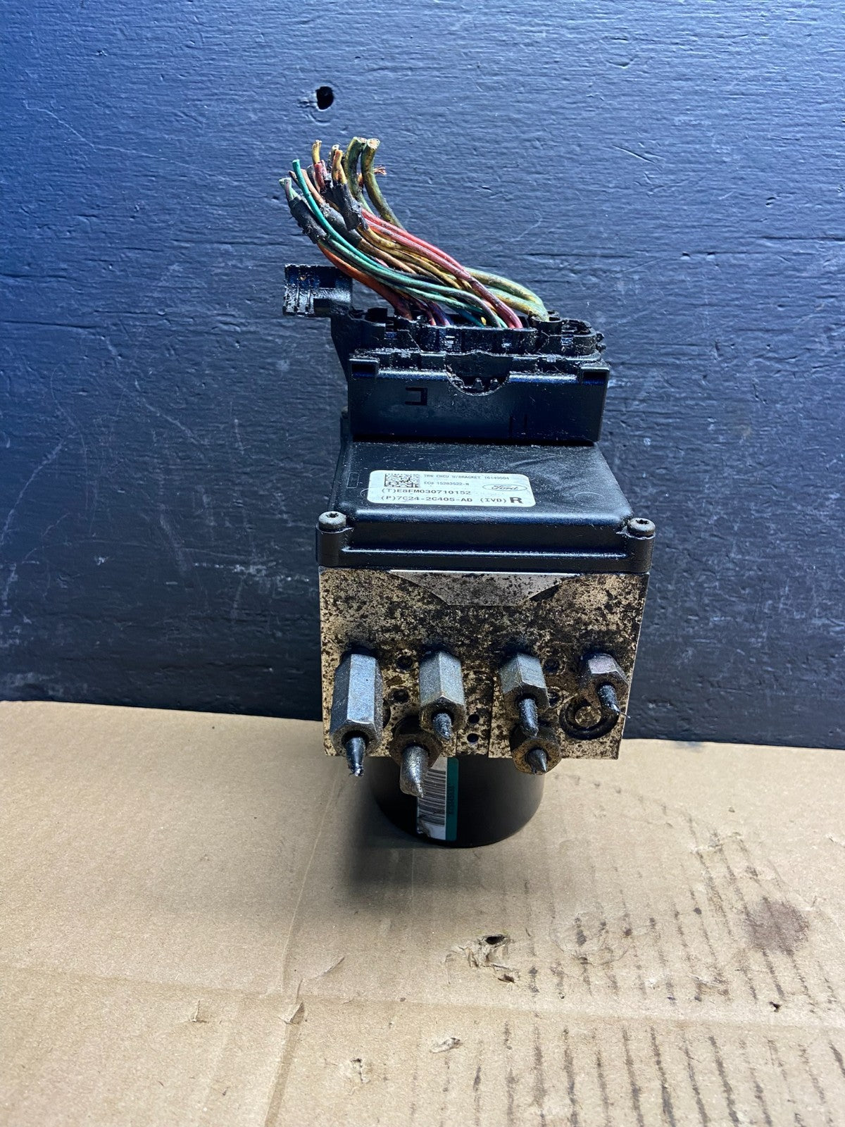 2006 2007 Ford E250 E350 Econoline Anti-Lock ABS Antilock Brake Pump AD1802 DG1