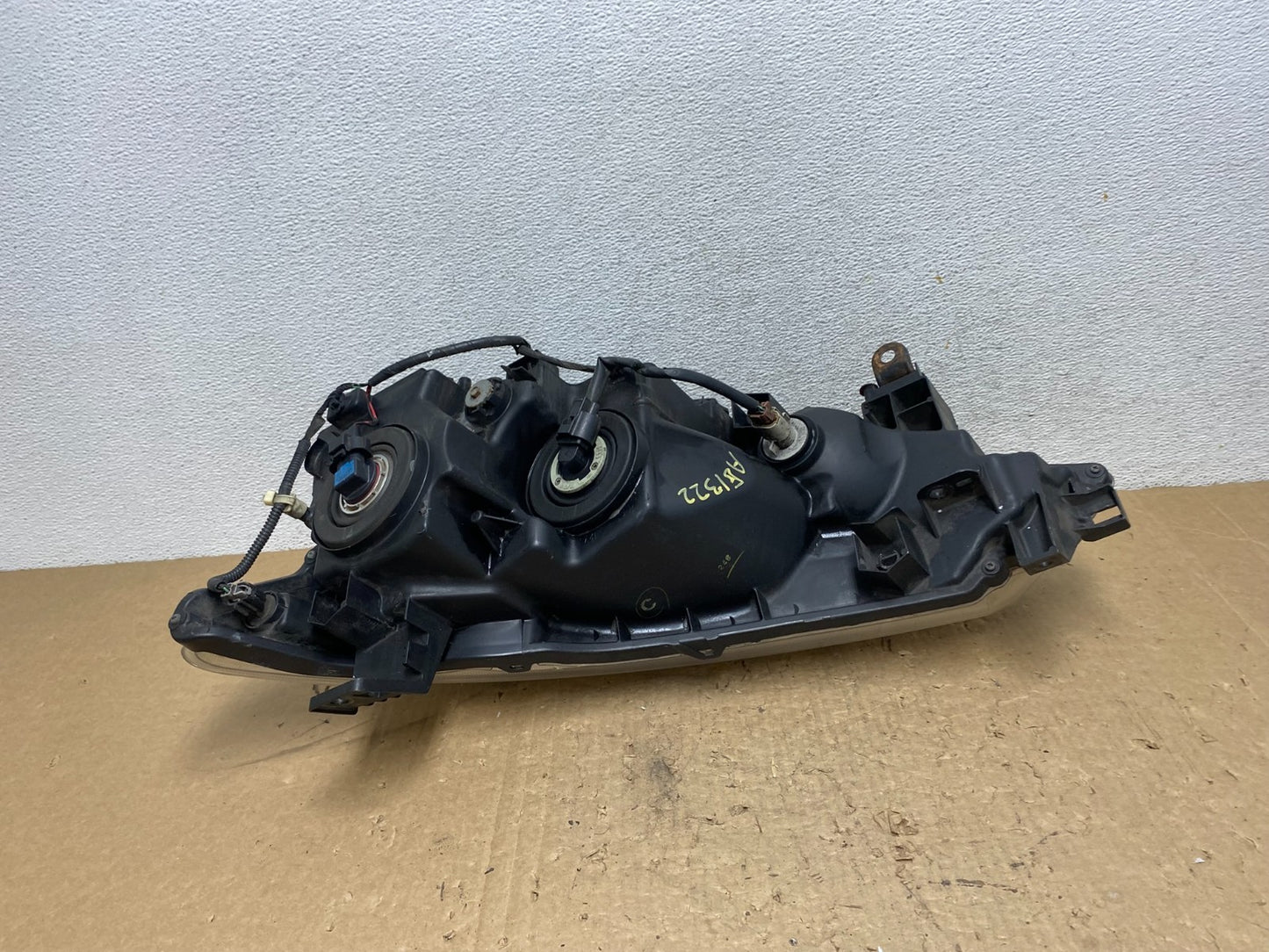 2012 to 2017 Nissan Quest Right Passenger RH Headlight Halogen AG1322 DW5