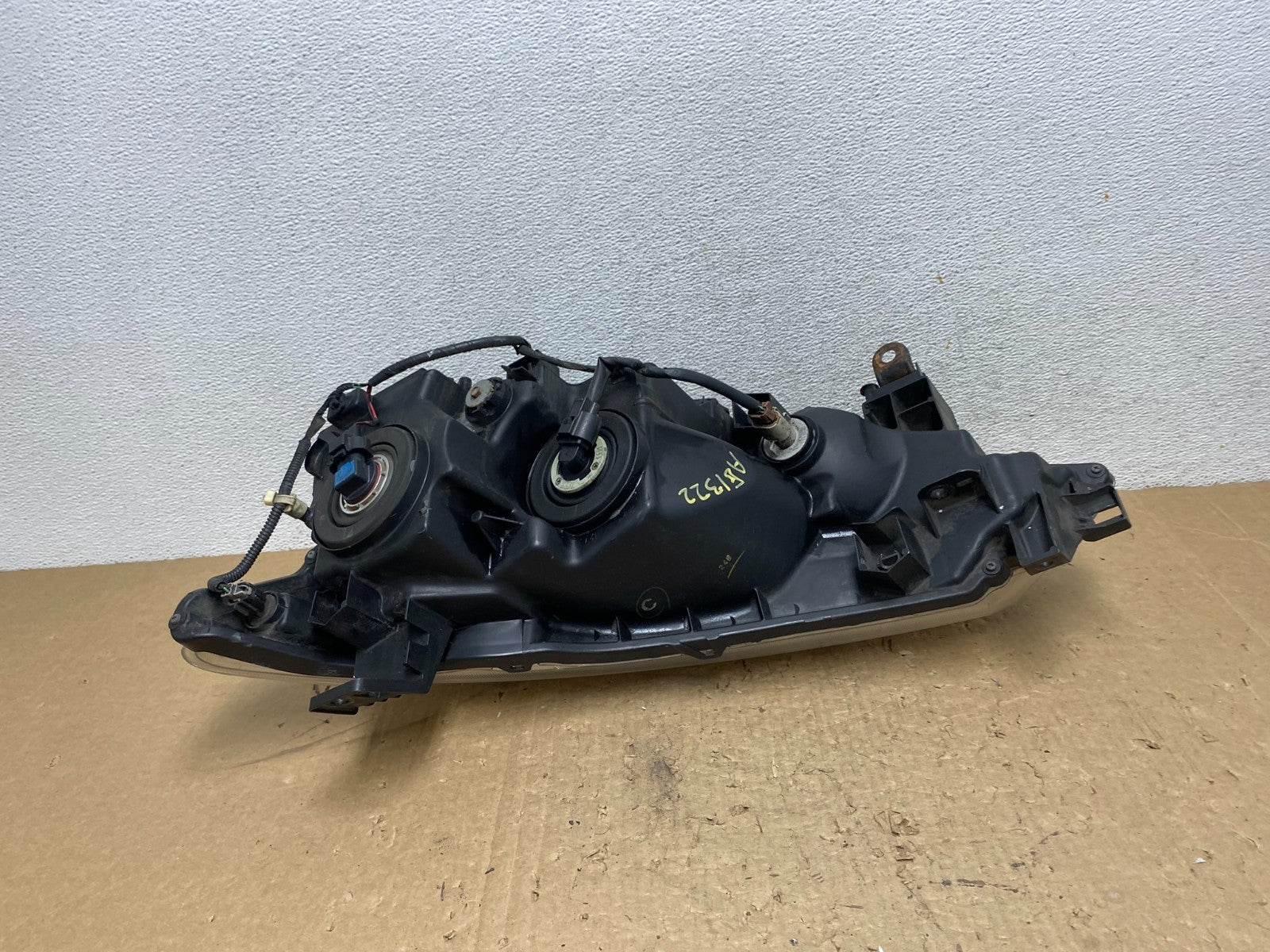 2012 to 2017 Nissan Quest Right Passenger RH Headlight Halogen AG1322 DW5