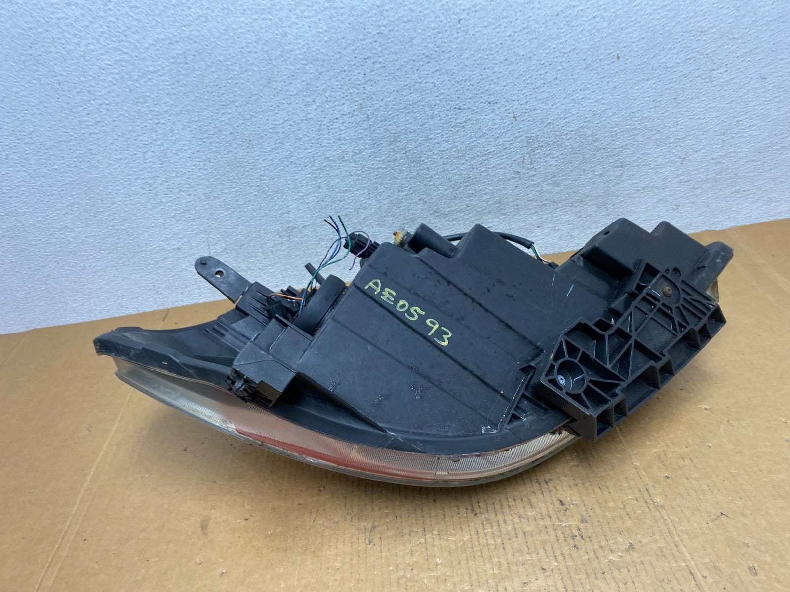 2008 to 2012 Nissan Versa Headlight Halogen Left Driver Lh Side AE0593 DW7