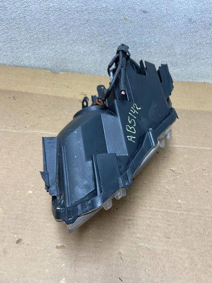 2010 - 2011 Toyota Prius Right Passenger Rh Halogen Headlight OEM AB5142 DW7