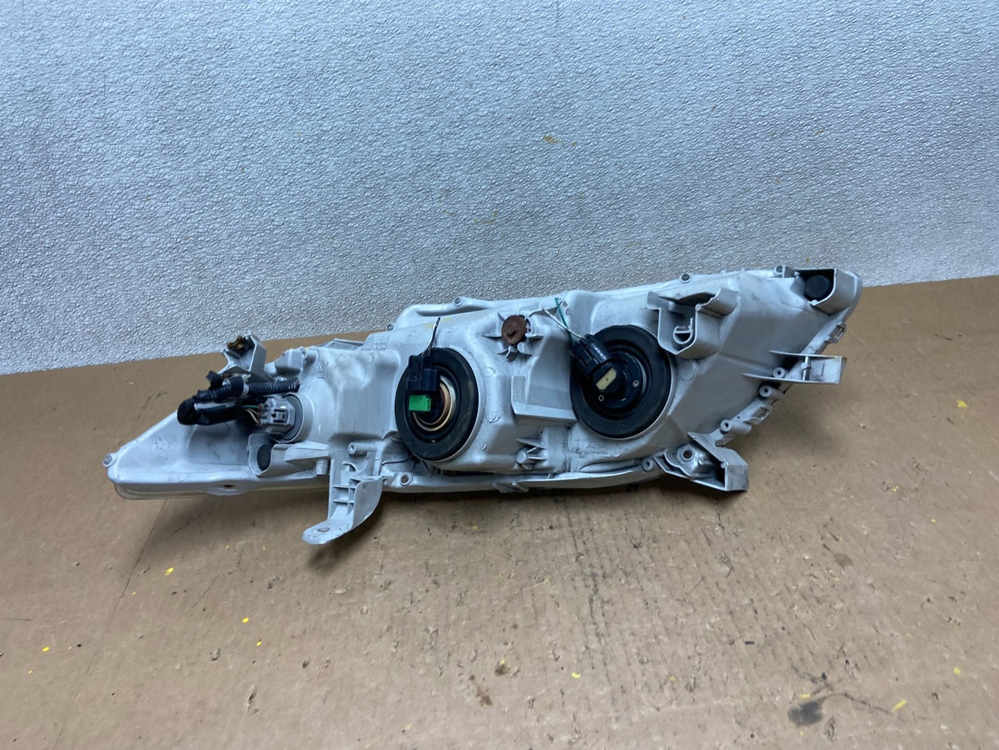 2007 - 2009 Toyota Camry Halogen Right Passenger Headlight Z8072 DW8