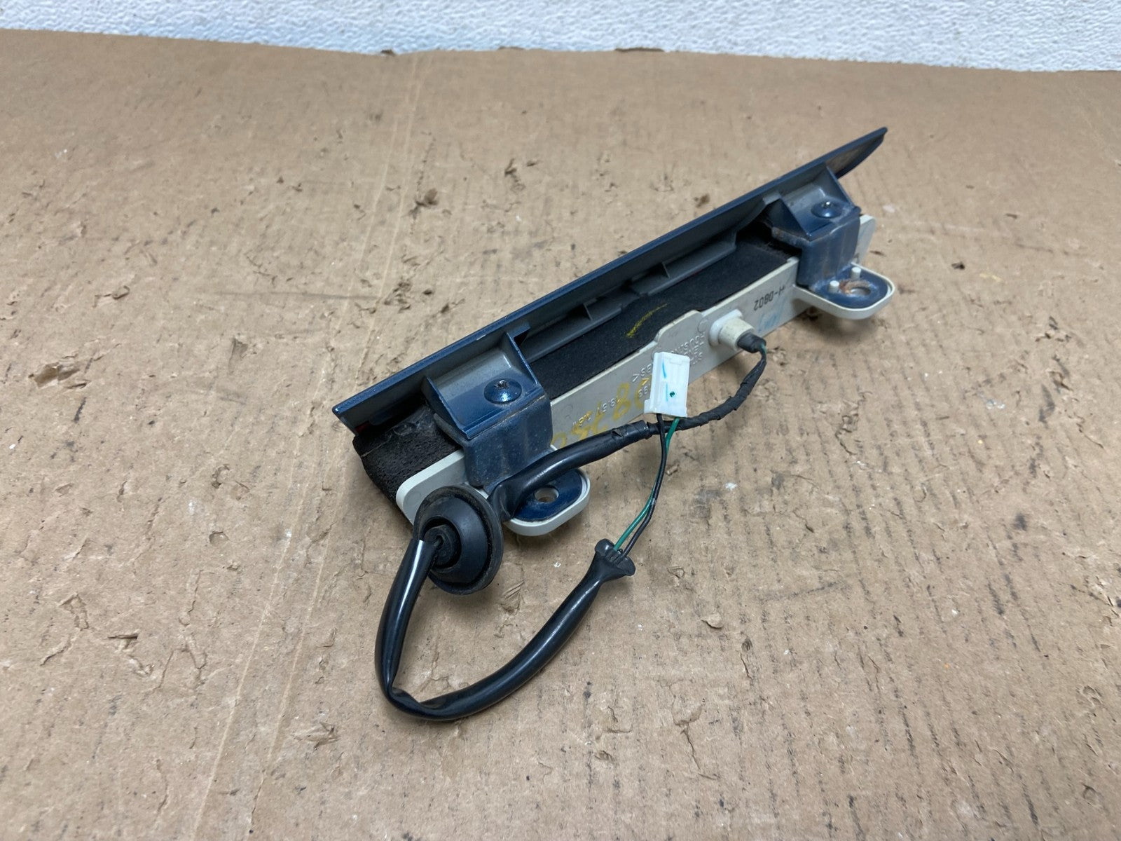 2013 to 2018 Nissan Versa Rear Third Brake 3rd Light Lamp AD8750 DG4