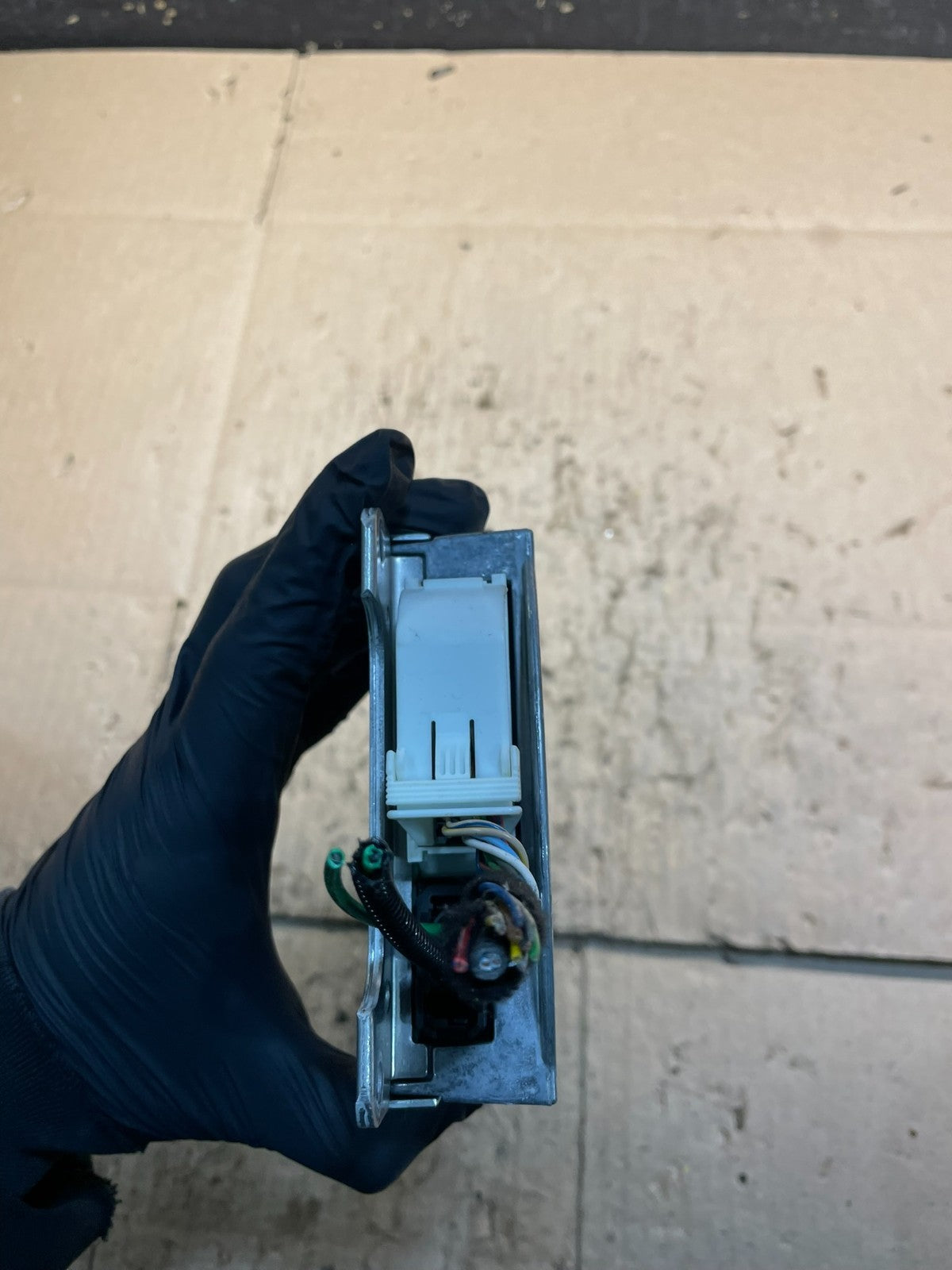 2007 to 2011 Bmw Bluetooth  Control Module Computer Telematics OEM w1424 DG4