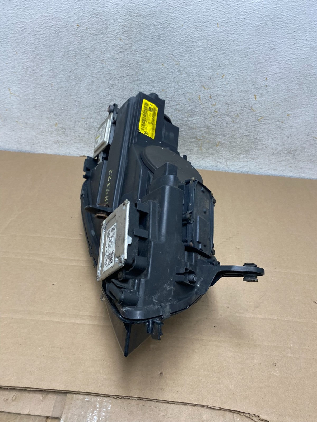 2013-2017 Volkswagen CC Left Driver LH HID Headlight AFS Adaptive LED AH9322 DW6