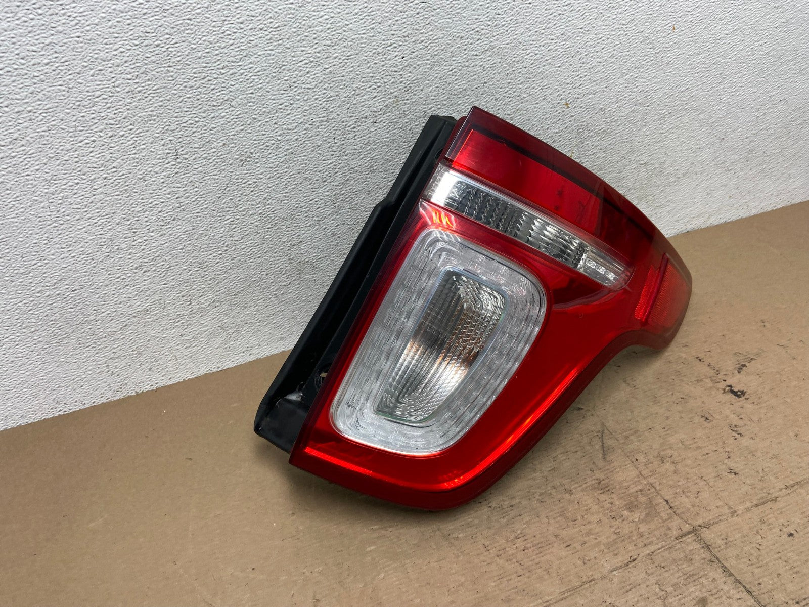 2011-2015 Ford Explorer Police Package Right Passenger Side Tail light AF5726 LK2
