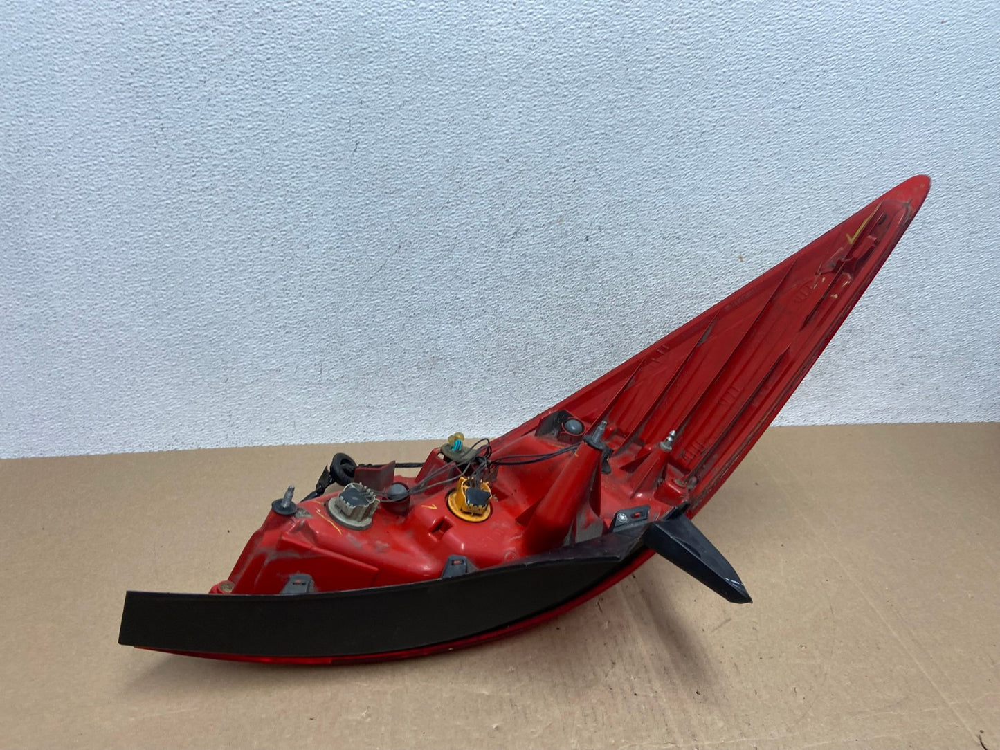 2007 - 2012 Nissan Versa Hatchback Right Passenger Side Tail Light AE4994 LK5