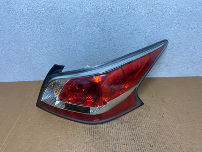 2013 2014 2015 Nissan Altima Right Passenger RH Side Tail Light AE0404 LK0