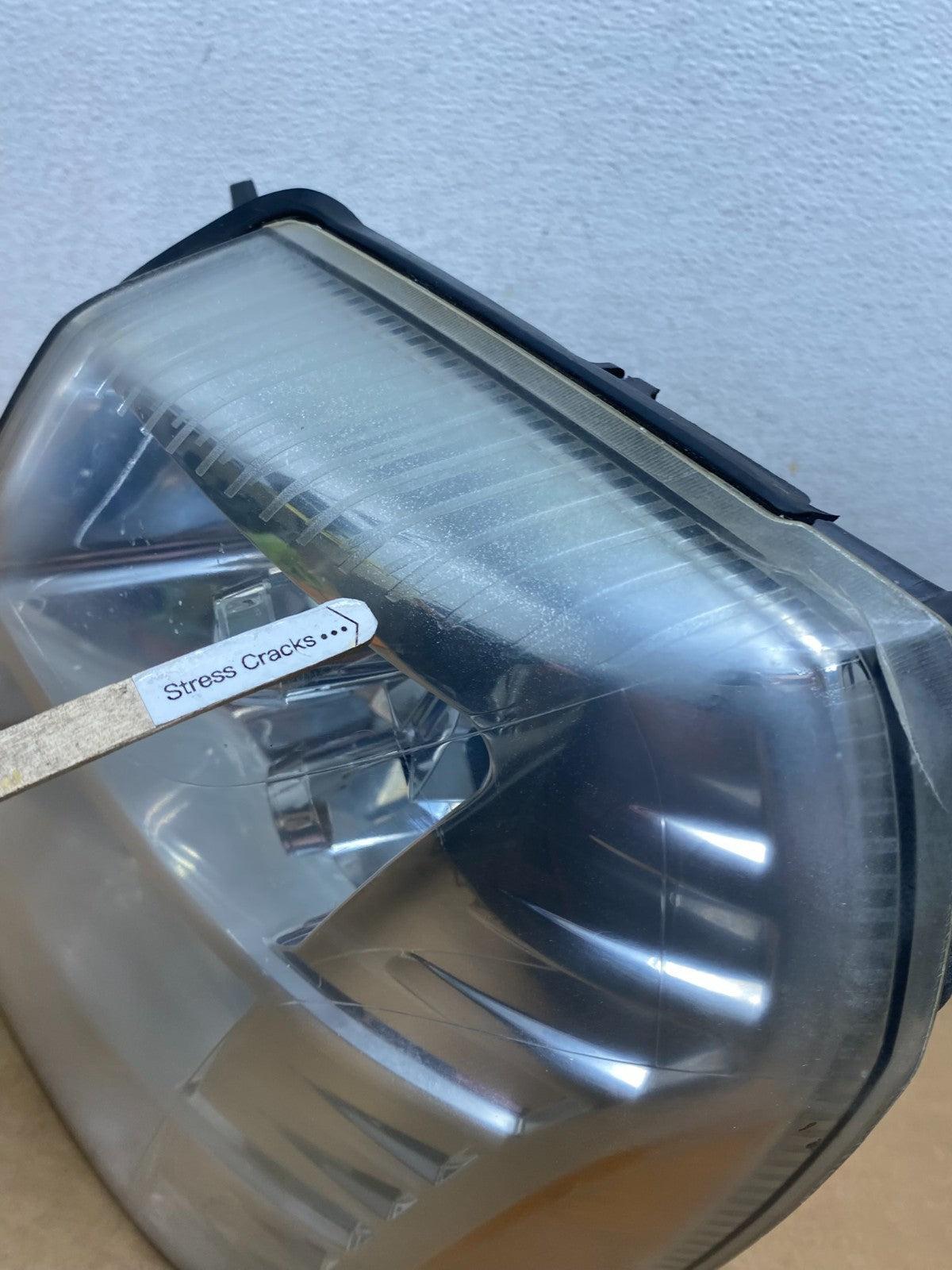 2007 - 2014 Cadillac Escalade Left Driver LH Side Xenon HID Headlight AE2902 DW4