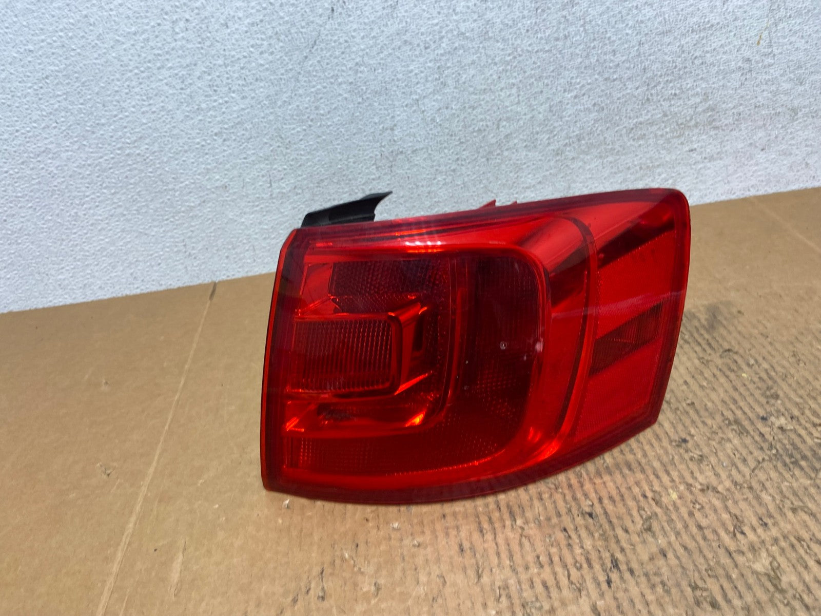 2011 to 2014 Volkswagen Jetta Right Passenger Rh Side Tail Light AE1568 LK0