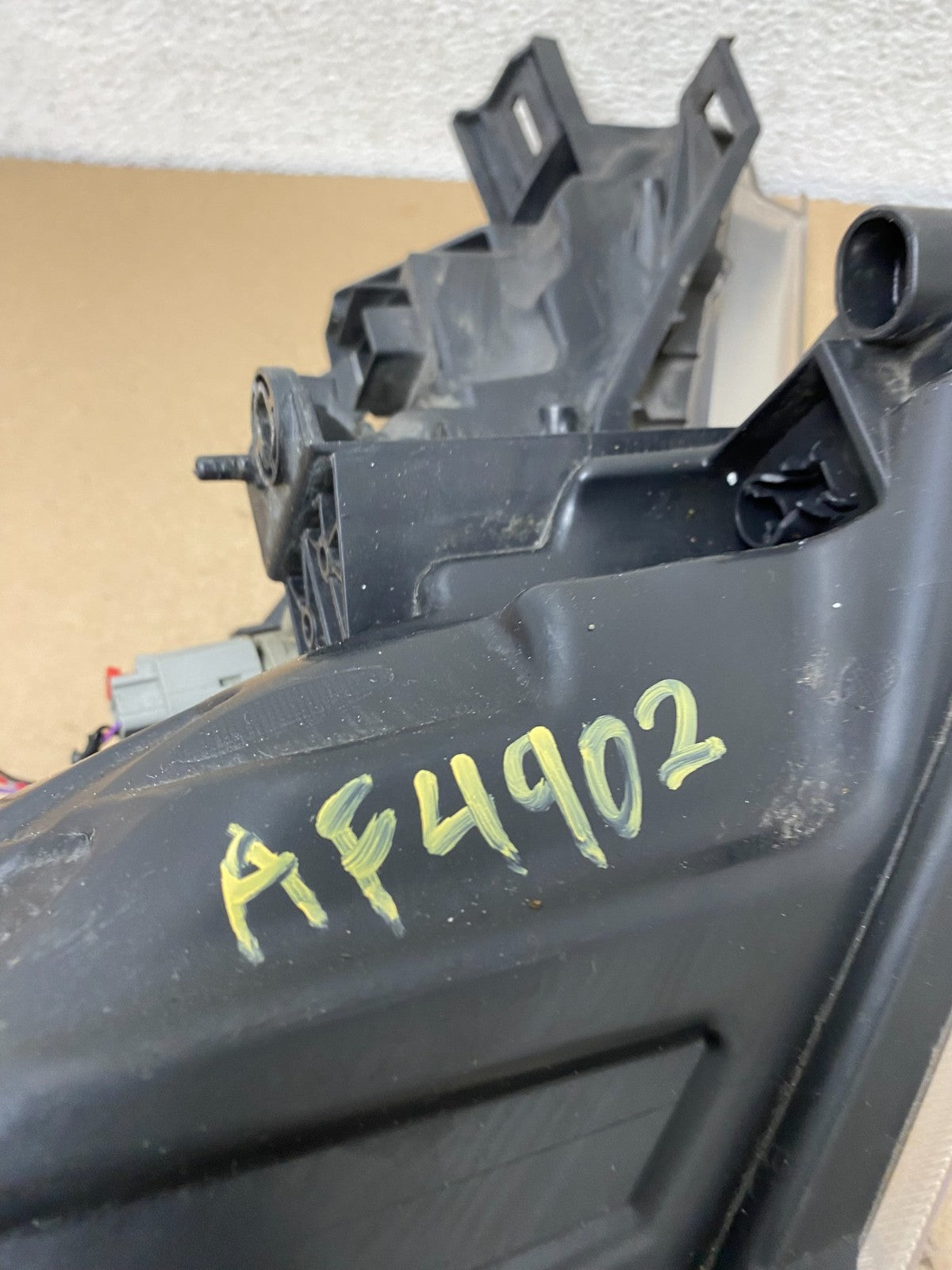 2014 2015 2016 Nissan Versa Note Left Driver LH Side Headlight AF4902 DW8