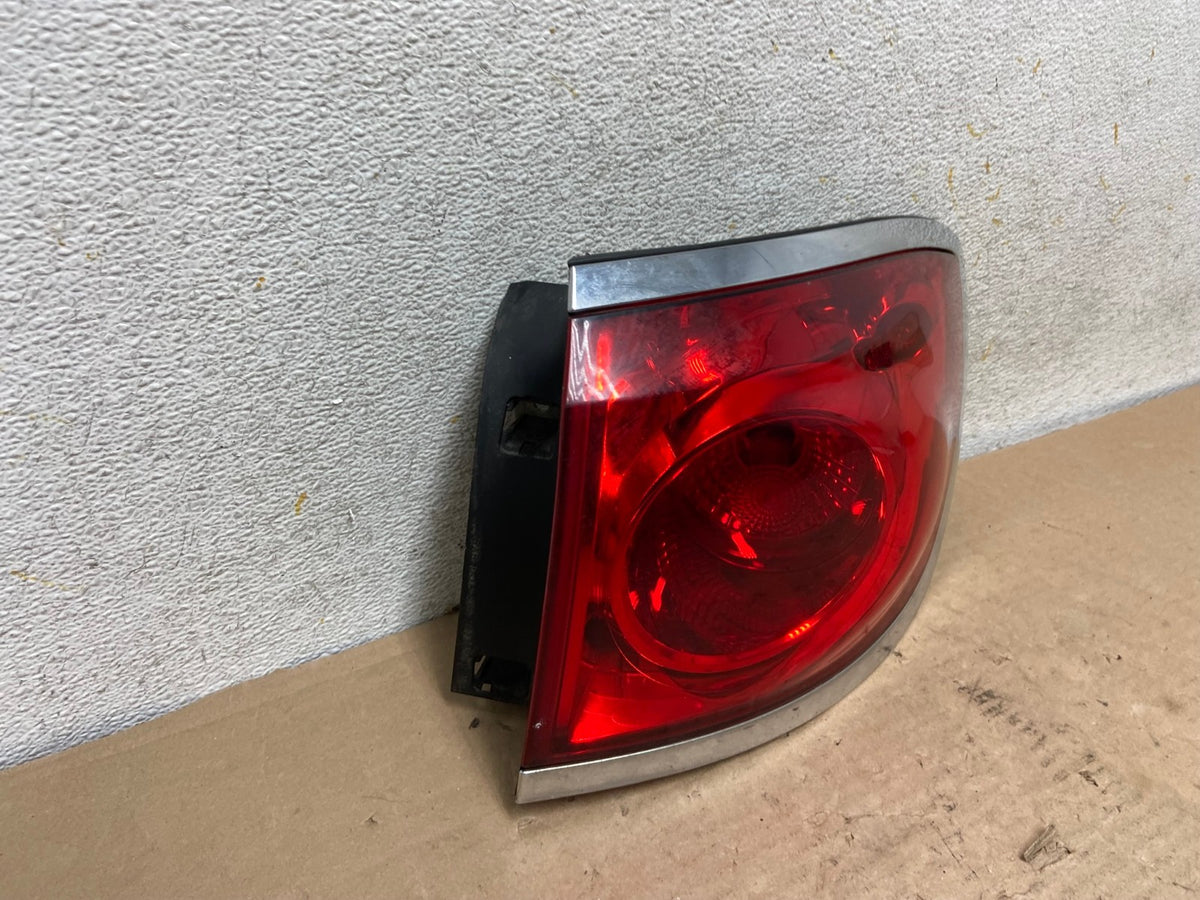 2008-2012 Buick Enclave Right Passenger Rh Tail Light AI0912 LK2