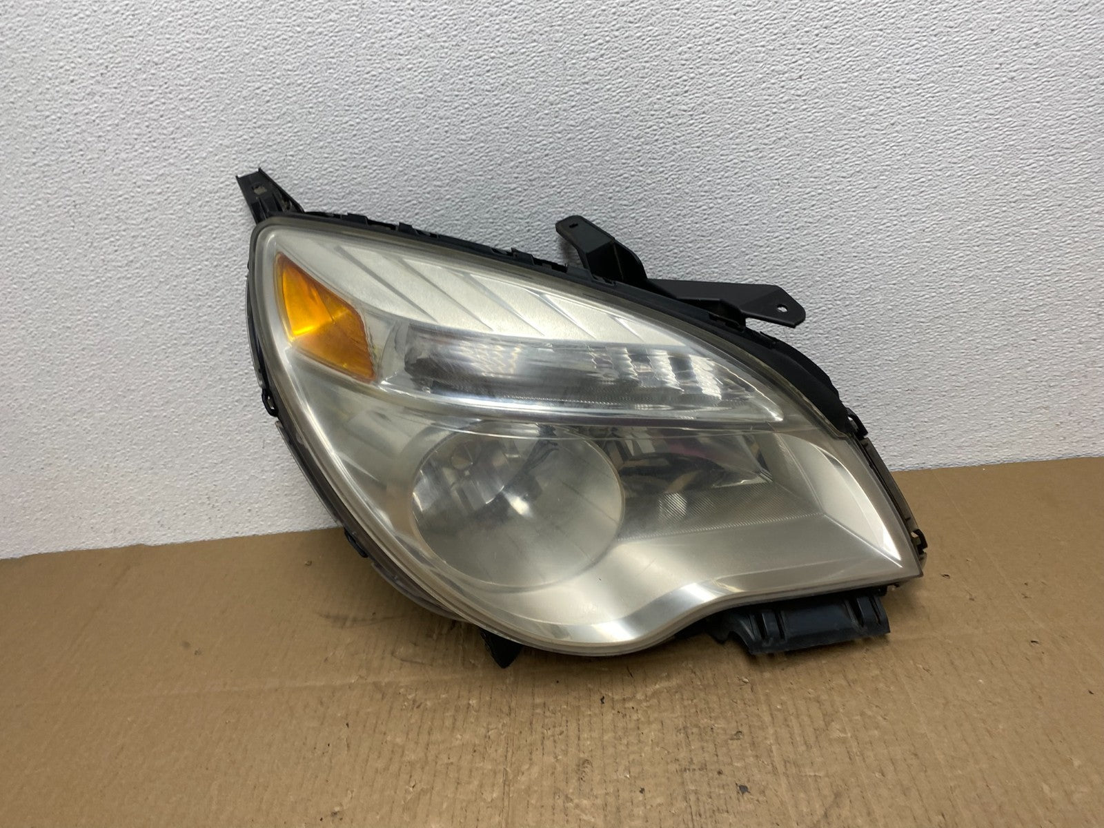 2010 - 2015 Chevrolet Equinox Halogen Headlight Right Passenger Side AB8246 DW0