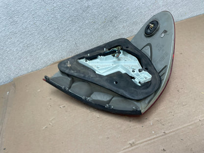 2007 - 2009 Mercedes E E320 E500 Sedan Right Passenger Tail Light OEM AA9986 LK3