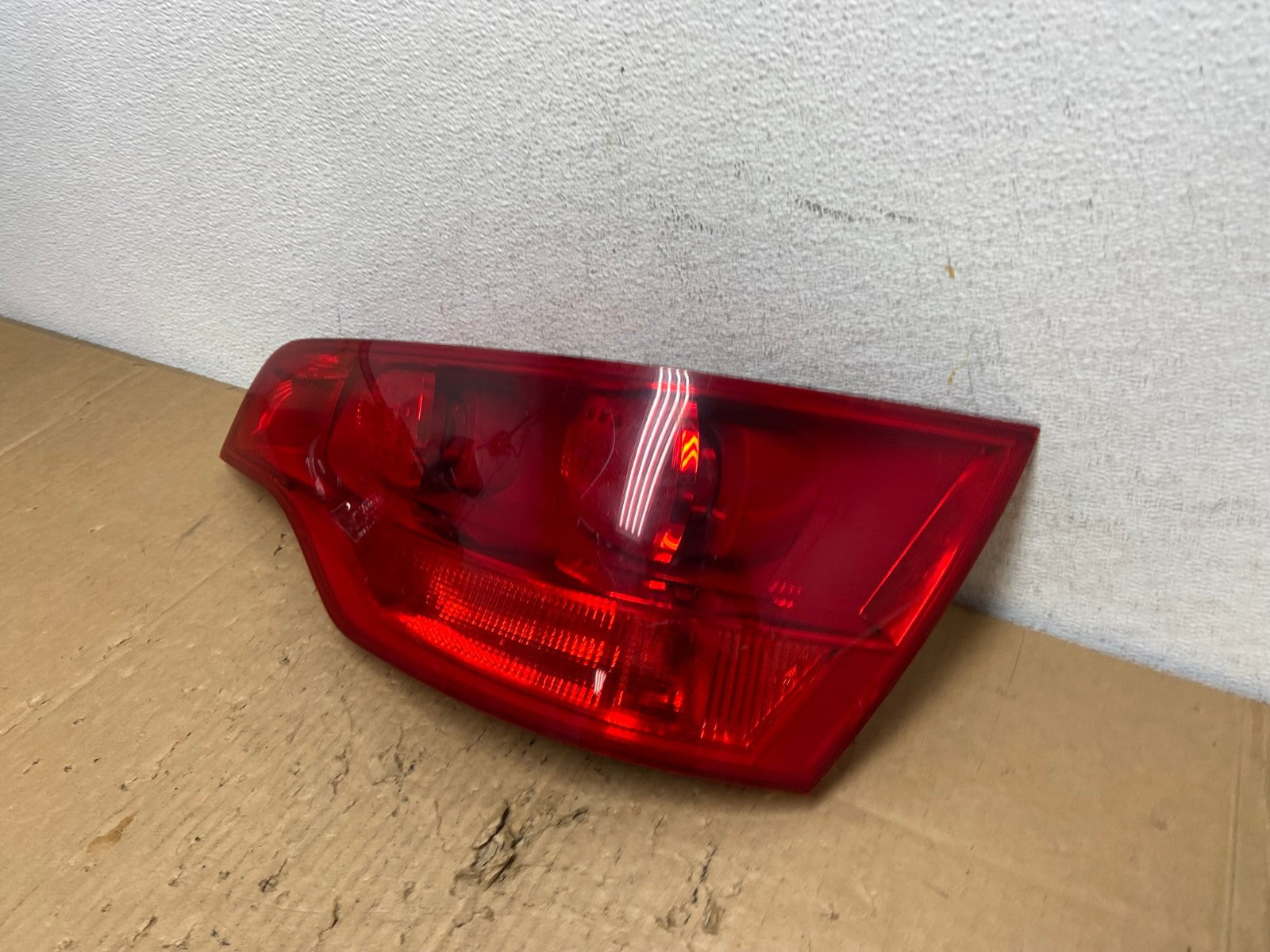2007 2008 2009 Audi Q7 Right Passenger Rh Side Tail Light AD2429 LK1