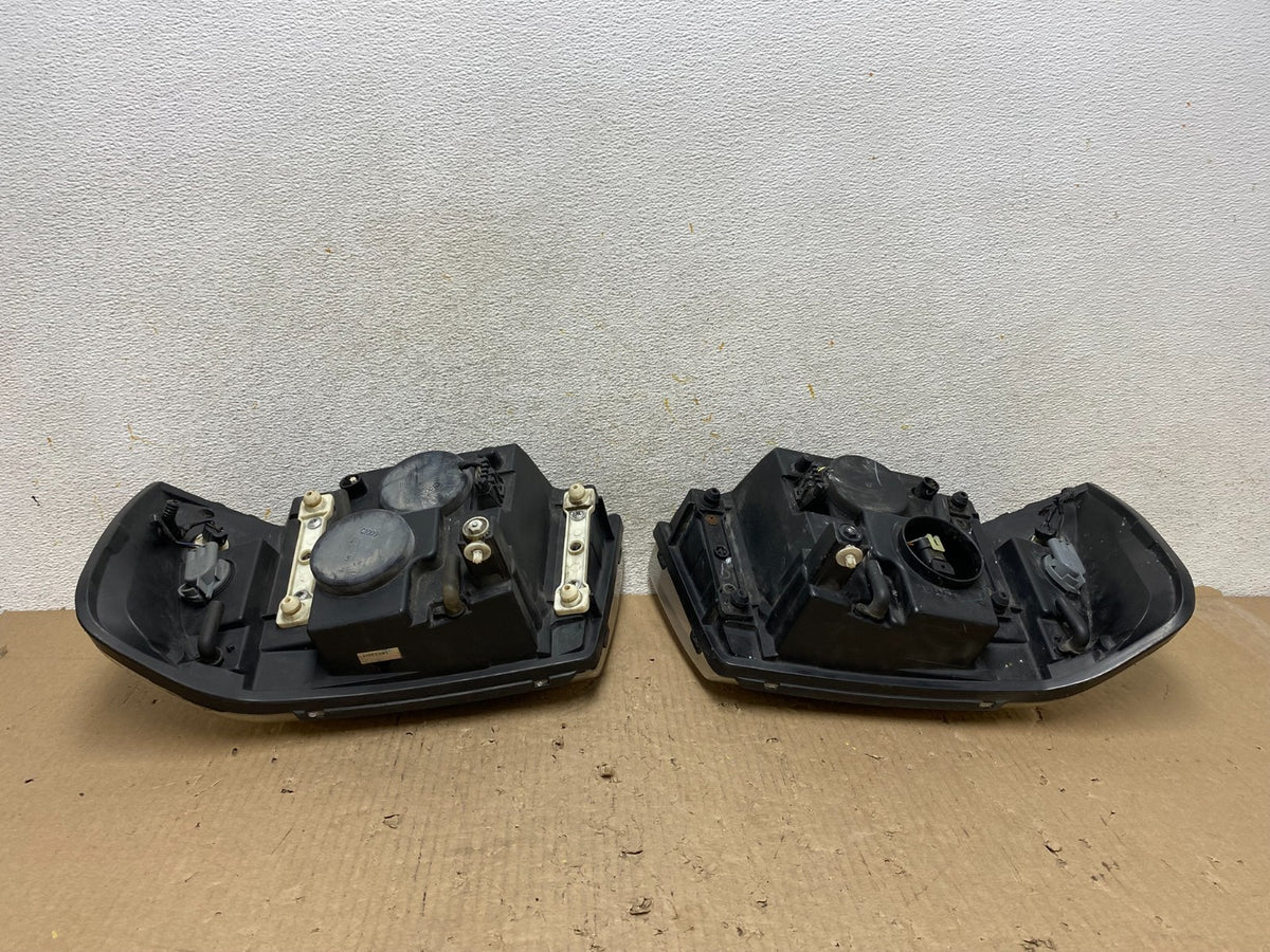 2002 to 2009 Gmc Envoy Left+Right Set Headlights Halogen AH5964 DW7
