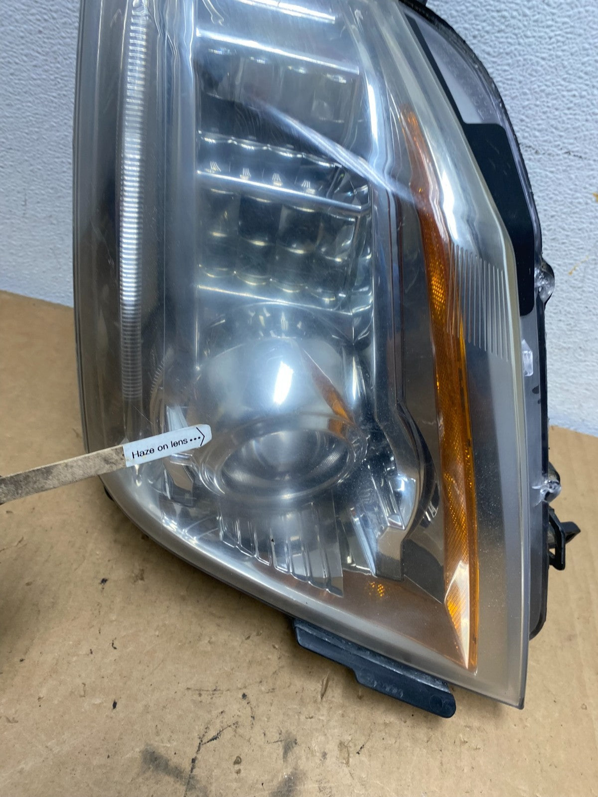 2008 to 2014 Cadillac CTS Right Passegner RH Side Xenon Headlight AD2767 DW5