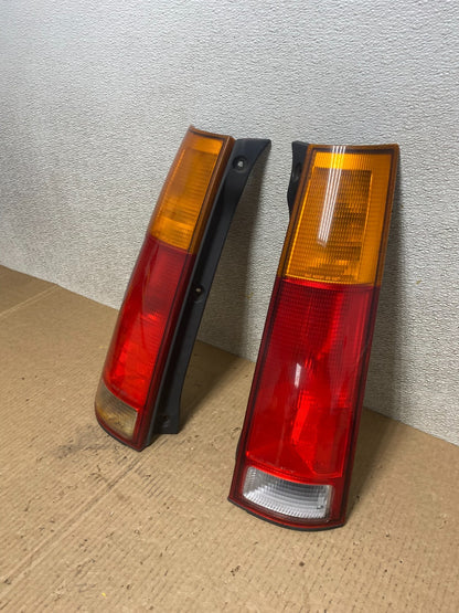 1997 to 2001 Honda Crv Cr-v Left+Right Set Tail Lights W5139 DW1