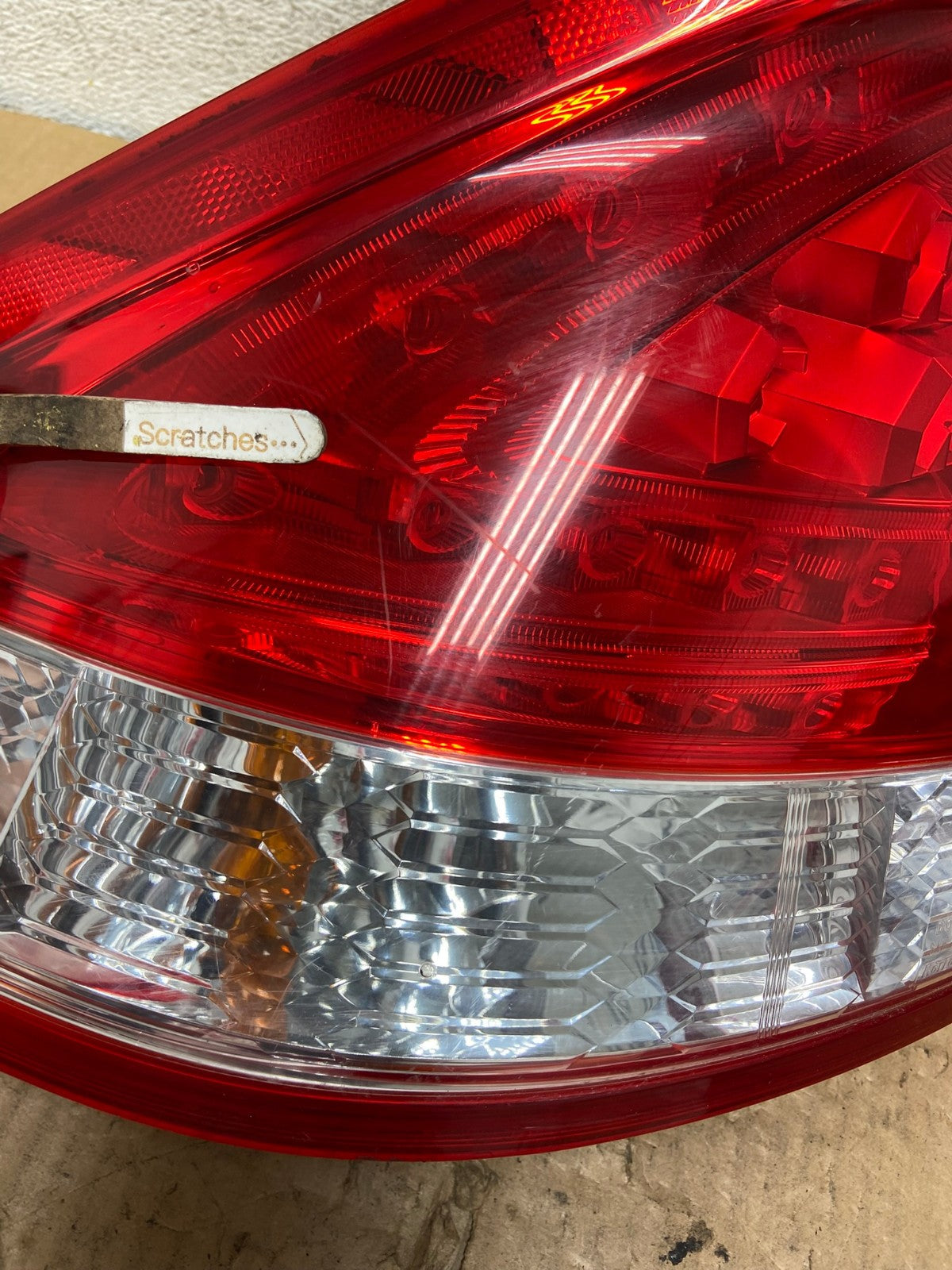 2010-2011 Honda Insight Left Driver LH Side Tail Light AI8238 LK3