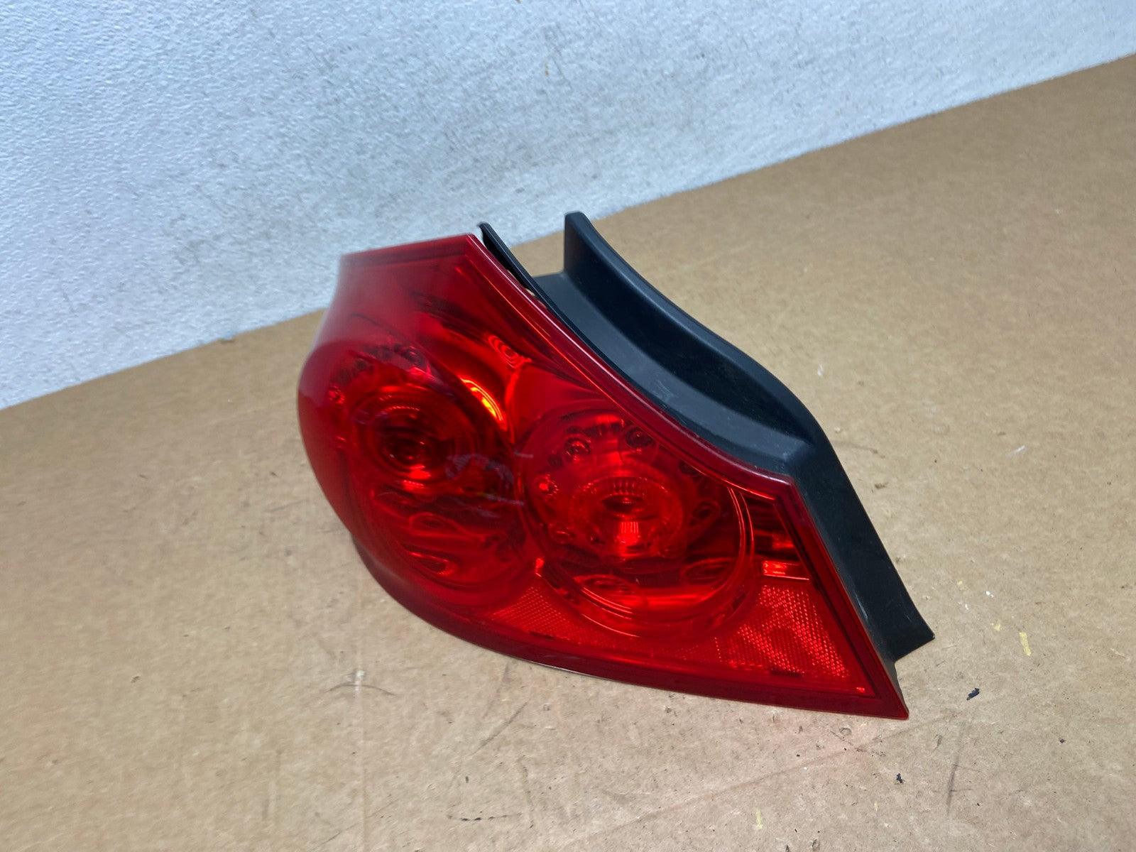 2007 to 2013 Infiniti G35 G37 Sedan Left Driver LH Side Tail Light AD6121 LK1