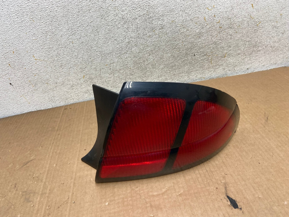 1995-2001 Chevrolet Lumina Right Passenger RH side Tail Light AI8419 LK0