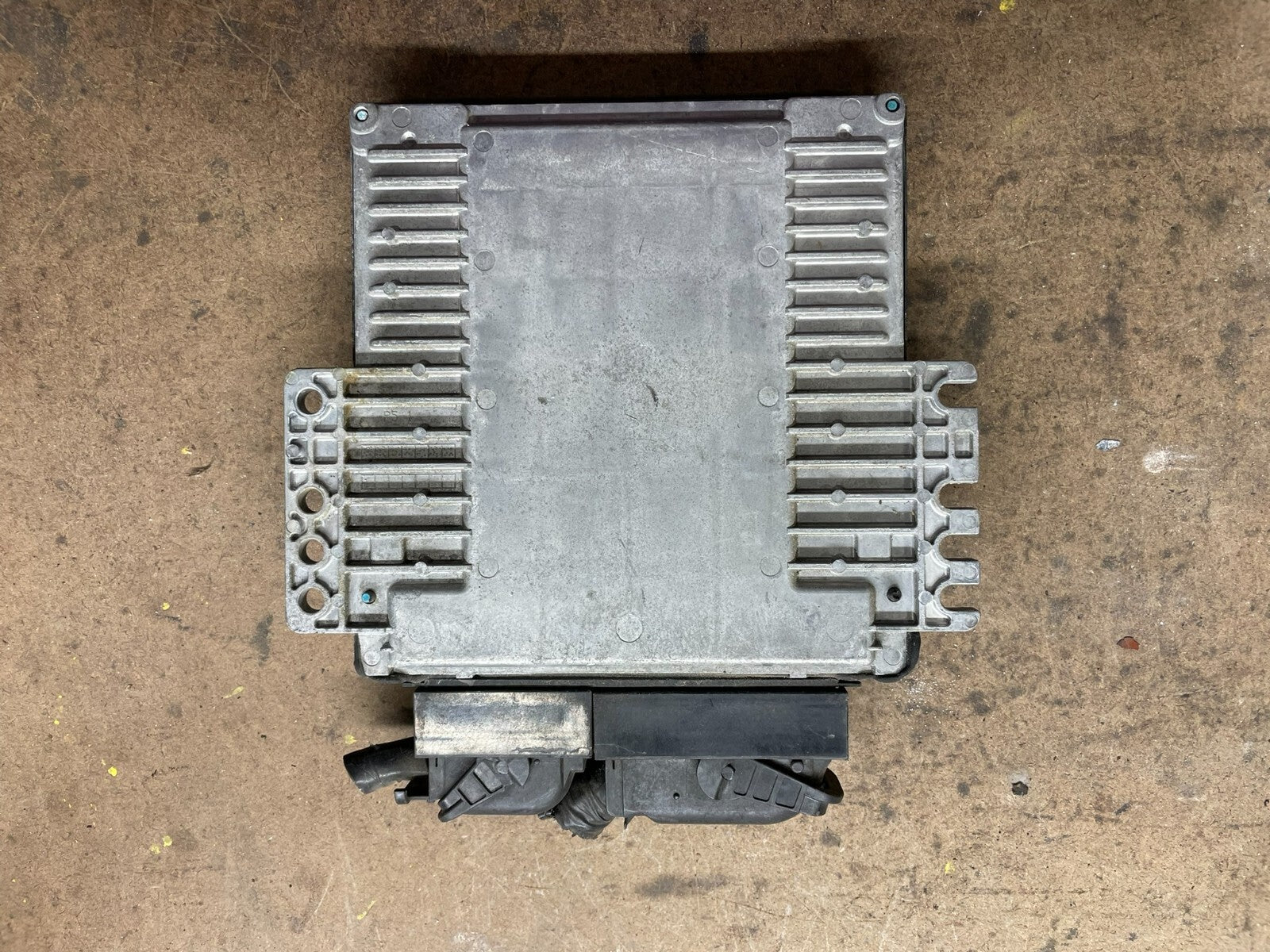 2010 Nissan Armada QX56 5.6L Engine Control Module MEC75-510 B2 N4715 PS1