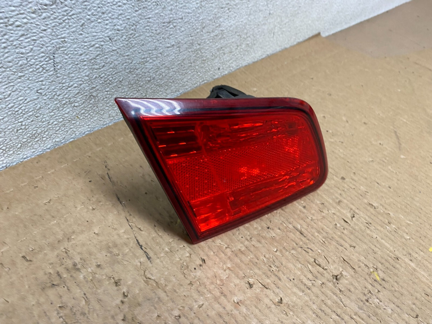 2010-2014 Subaru Legacy Left Driver LH Side Tail Light Inner G0657 KC2