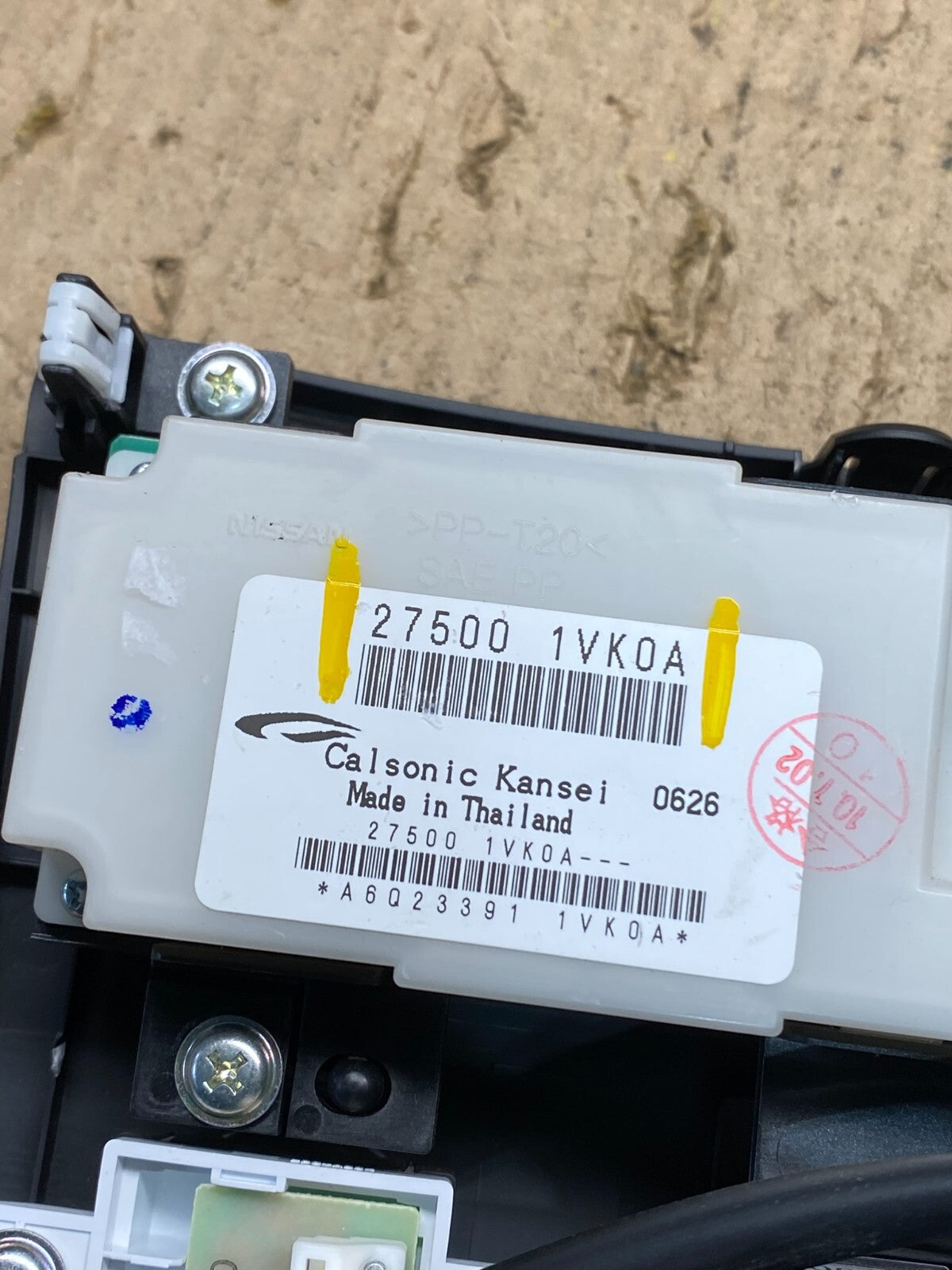 2011 to 2015 Nissan Rogue Heater Temperature AC Climate Control M8508 DG6