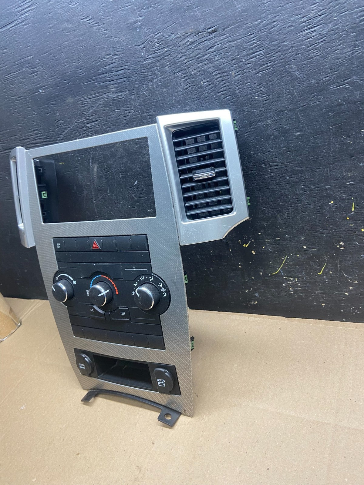 2008 to 2010 Jeep Grand Cherokee Center A/C Heater Climate Control t9123 DG2