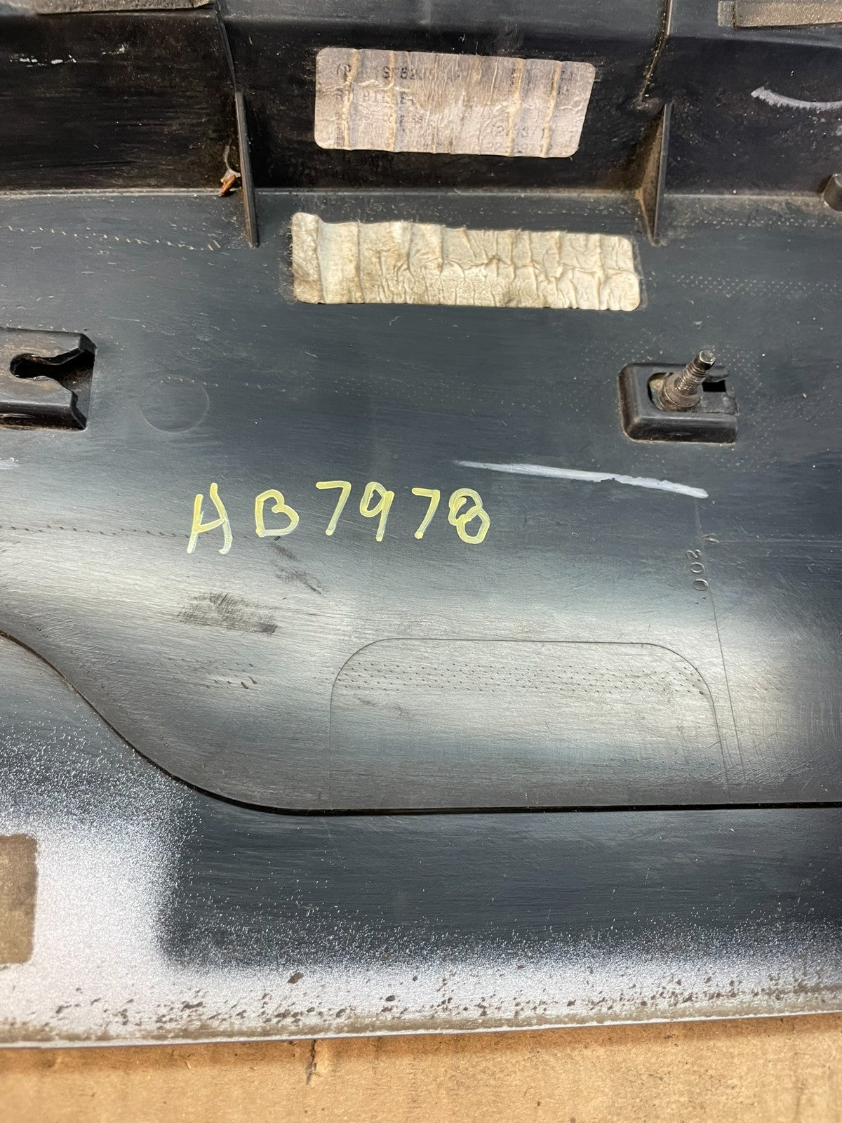 2011 to 2016 Chrysler Town & Country Rear Back Wing Spoiler ab7978 DG7