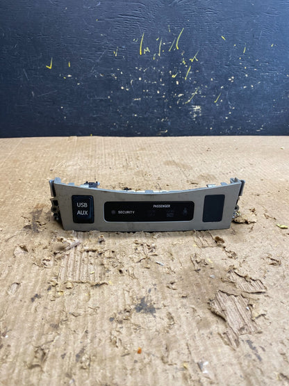 2009 to 2013 Toyota Corolla Dash Clock Display with AUX OEM Z9700 DG0