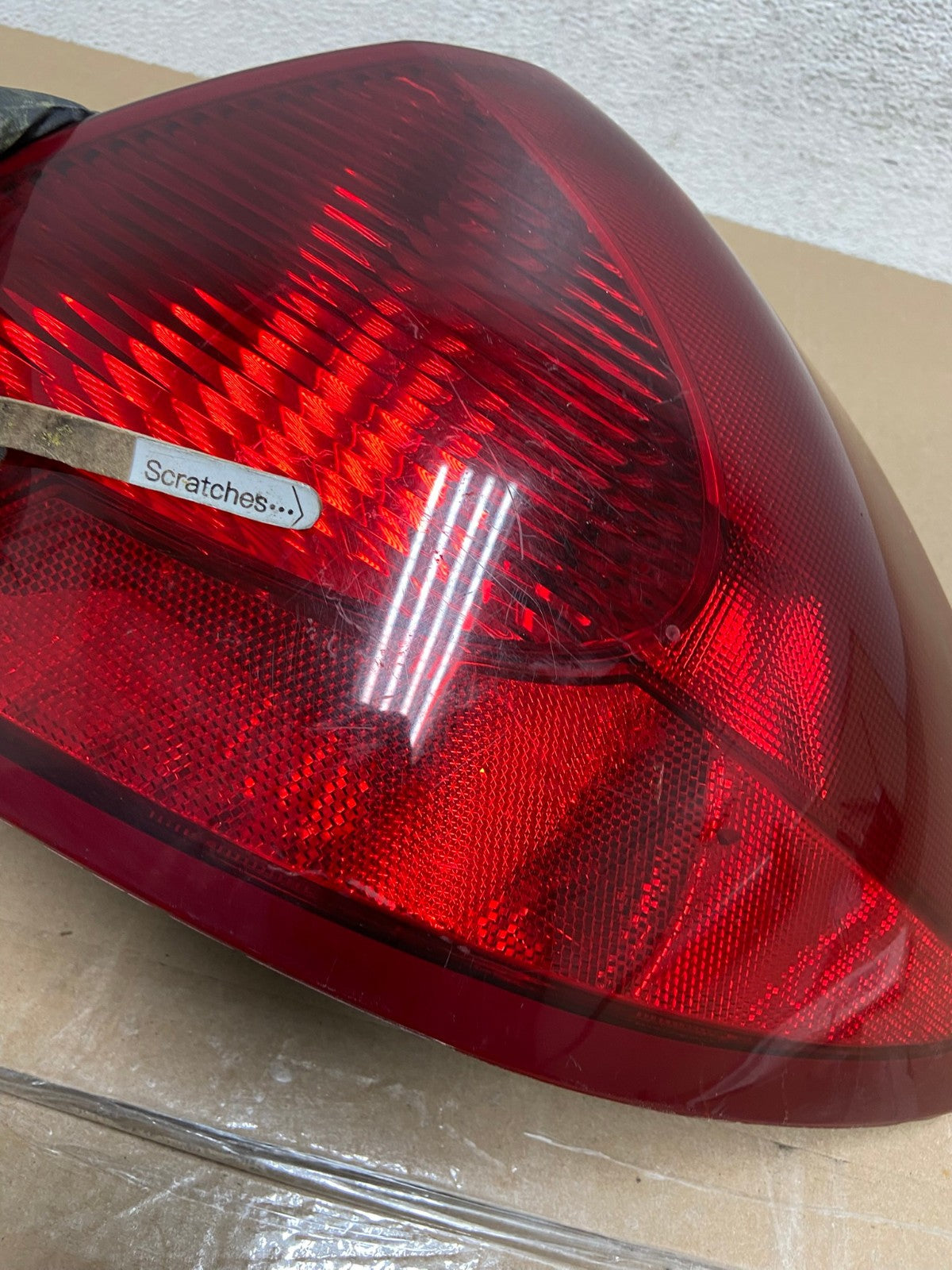 2000 to 2003 Ford Taurus Right Passenger Rh Side Tail Light AE6648 LK3