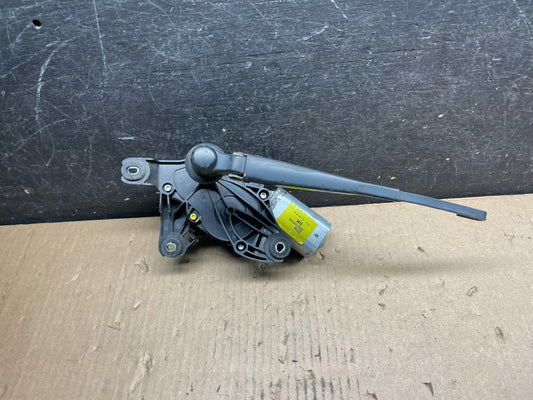 2010 to 2012 Lincoln MKT 2008 2009 Taurus X Rear Windshield Wiper Motor u9537 DG0