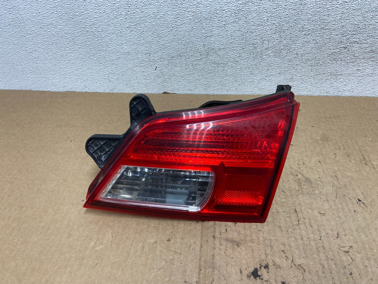 2010 - 2014 Subaru Outback Right Passenger RH Inner Tail Light AF9859 LK0