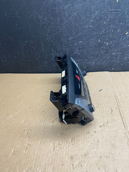 2017 to 2018 Hyundai Elantra Center Heater A/C Climate Control Panel AE3847 DG1