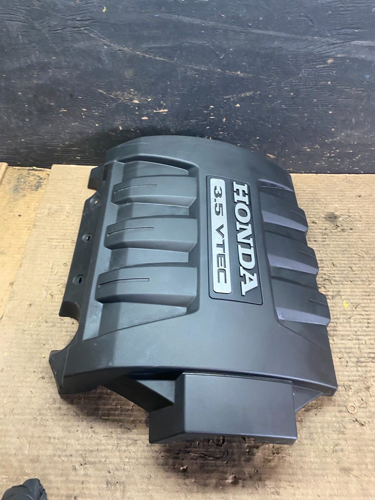2006 to 2008 Honda Pilot Black Engine Cover OEM 3.5L s5965 DG2