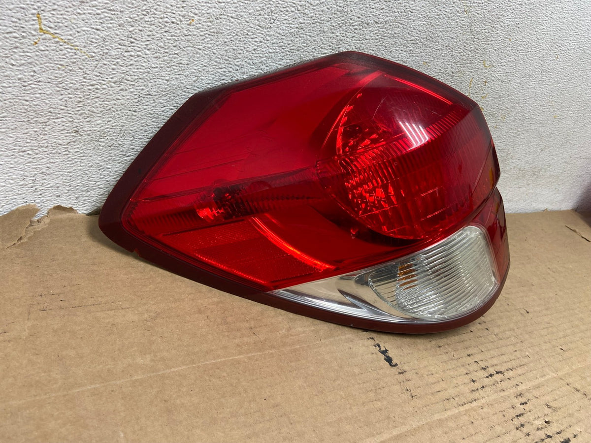 2008-2009 Subaru Outback Wagon Left Driver LH Side Tail Light AH4013 LK1