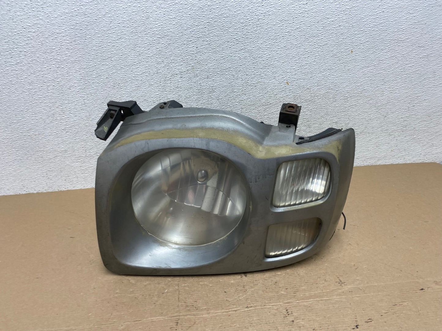 2002 2003 2004 Nissan Xterra Left Driver LH Side Headlight AF4578 LK0