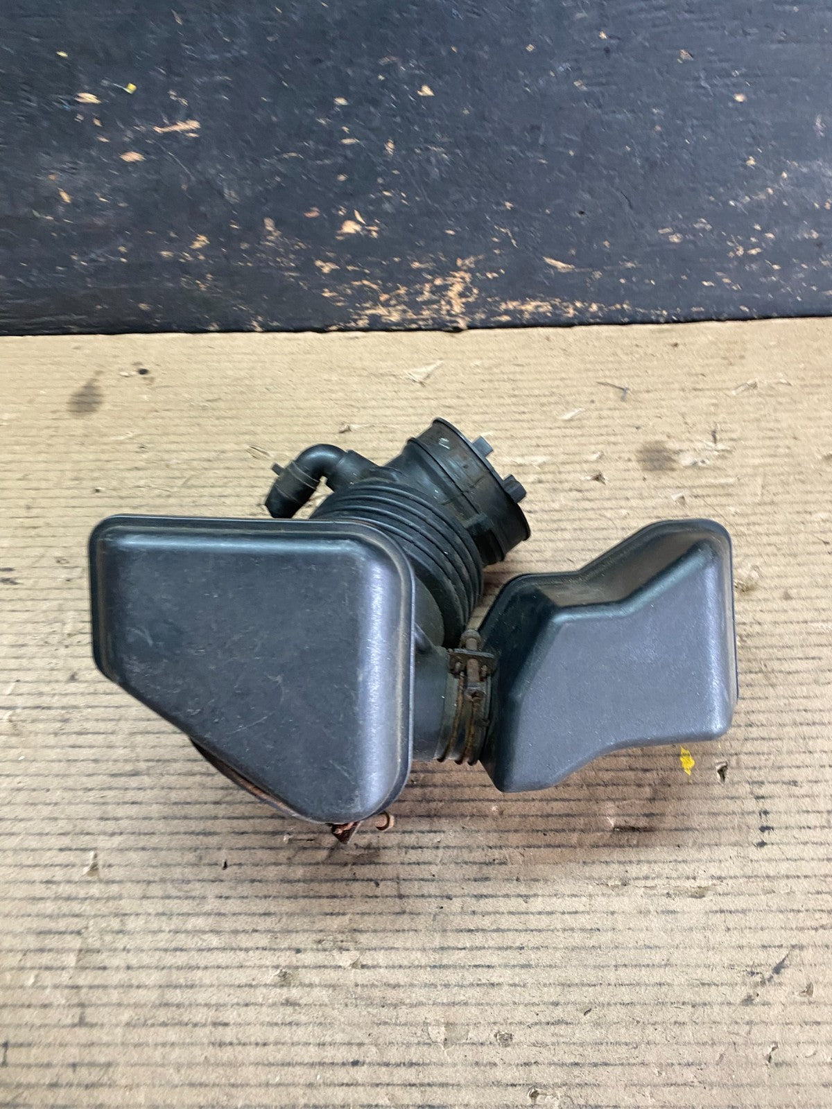 2007 - 2009 Hyundai Santa Fe 3.3L V6 Air Intake Resonator Duct Pipe OEM s3734 DG0
