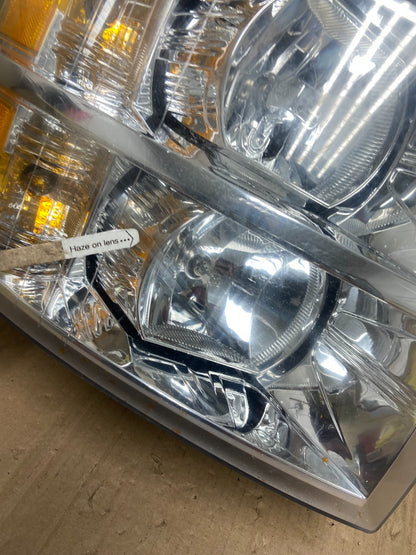 2007 to 2014 Chevrolet Silverado Left+Right Side Headlights AE9136 DW5