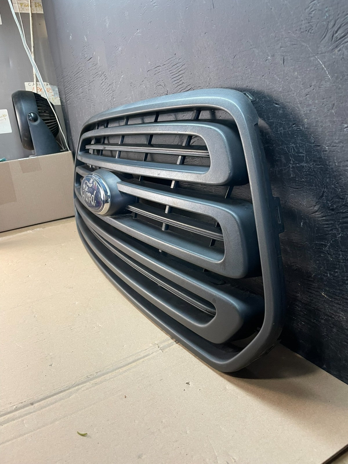 2015 to 2019 Ford Transit Front Upper Grill Grille ad8354 DG1