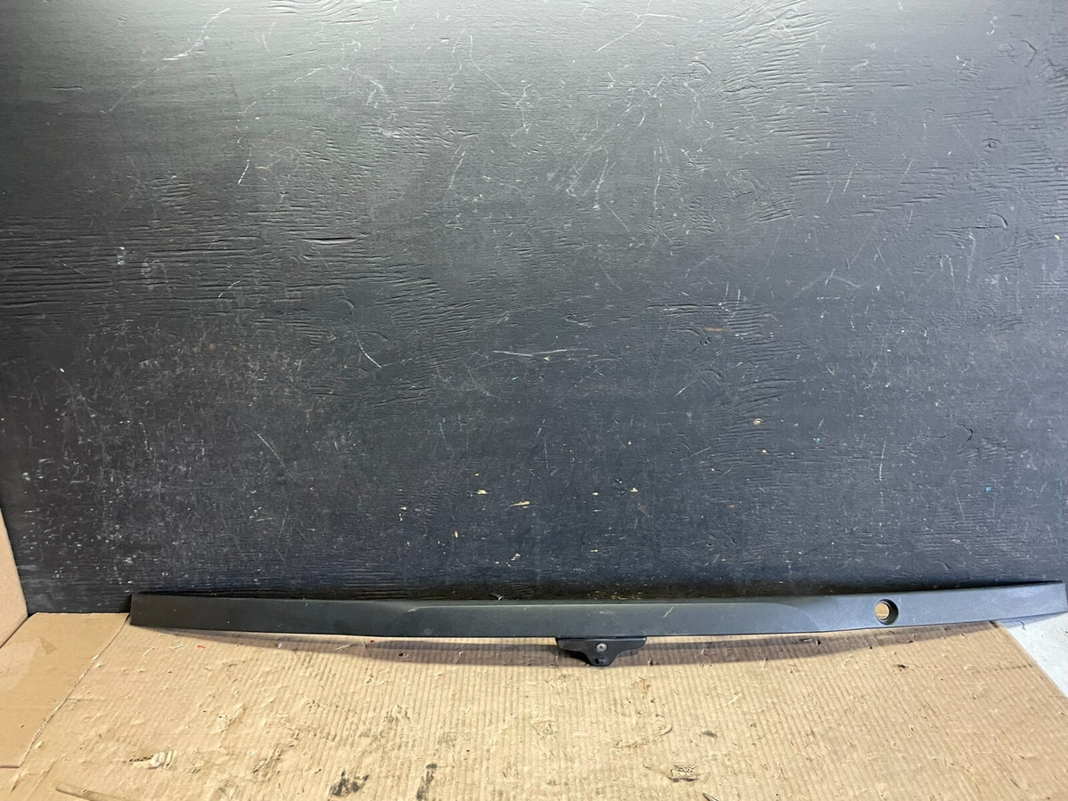 2016 - 2019 Ford Explorer Interceptor Rear Tailgate Molding With Camera M2942 DG0