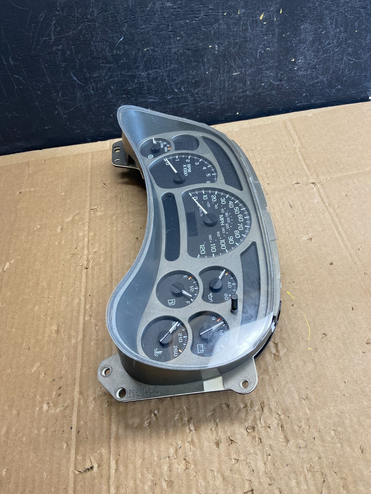 2003 to 2006 GMC Yukon Denali Cluster Gauge Speedometer AD22692