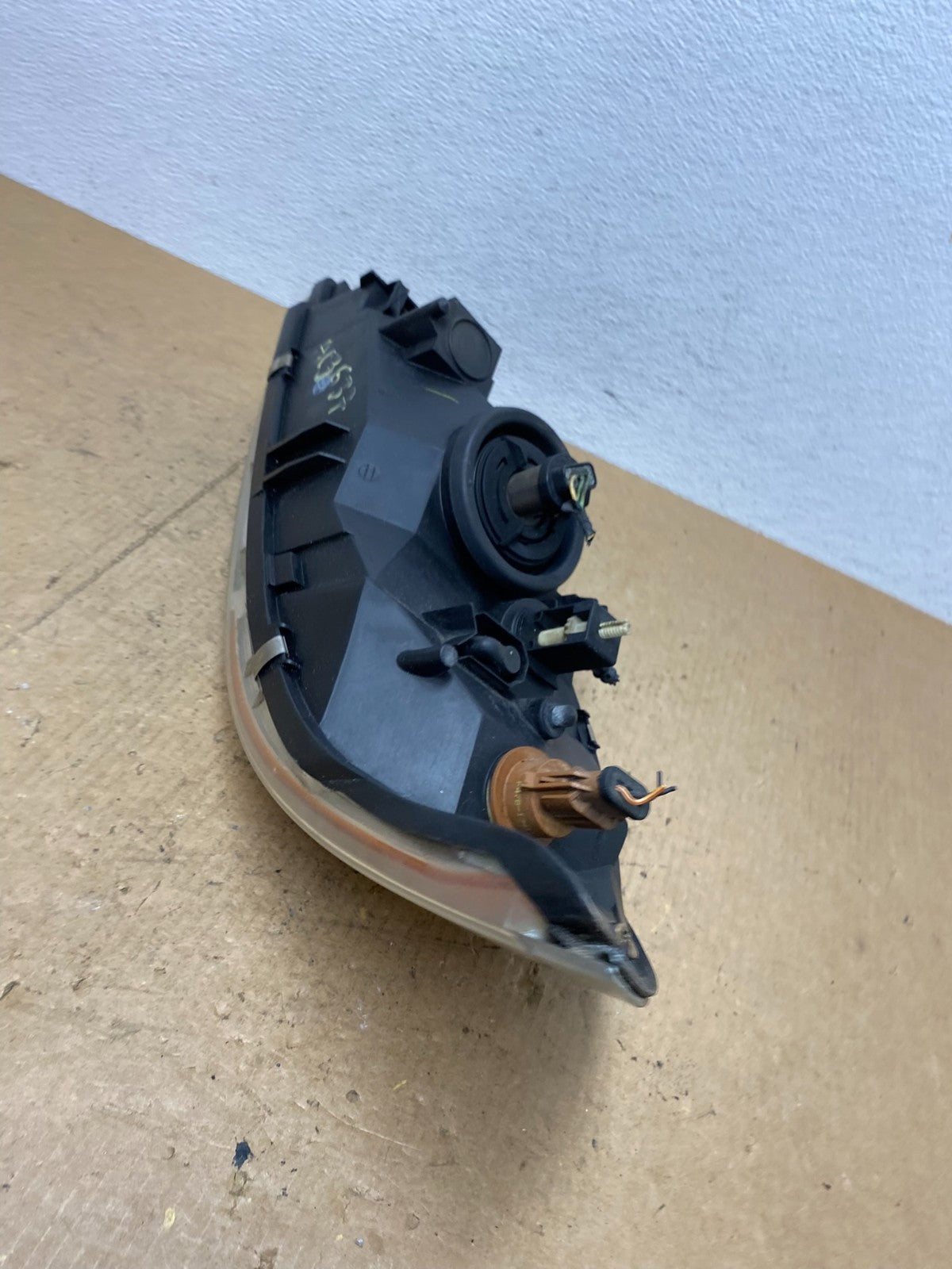 1999 to 2003 Ford Windstar Right Passenger RH Halogen Headlight OEM AC3637 DW5