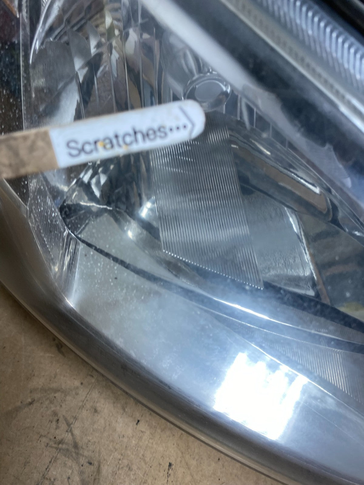 2010 - 2011 Kia Soul Right Passenger RH Headlight Halogen Oem AC1842 DW3