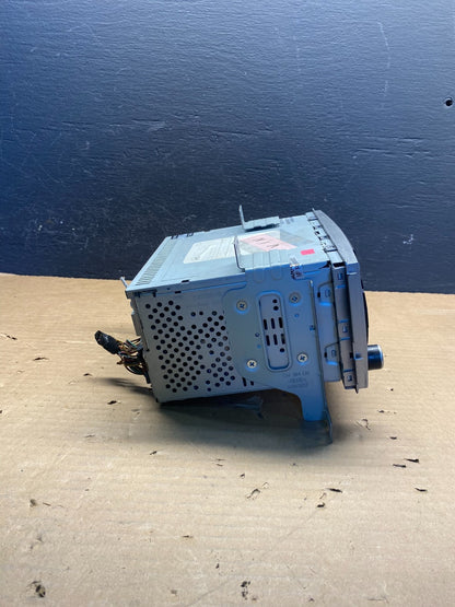 2007 to 2009 Hyundai Santa Fe AM/FM Radio CD Player AC8020 DG2