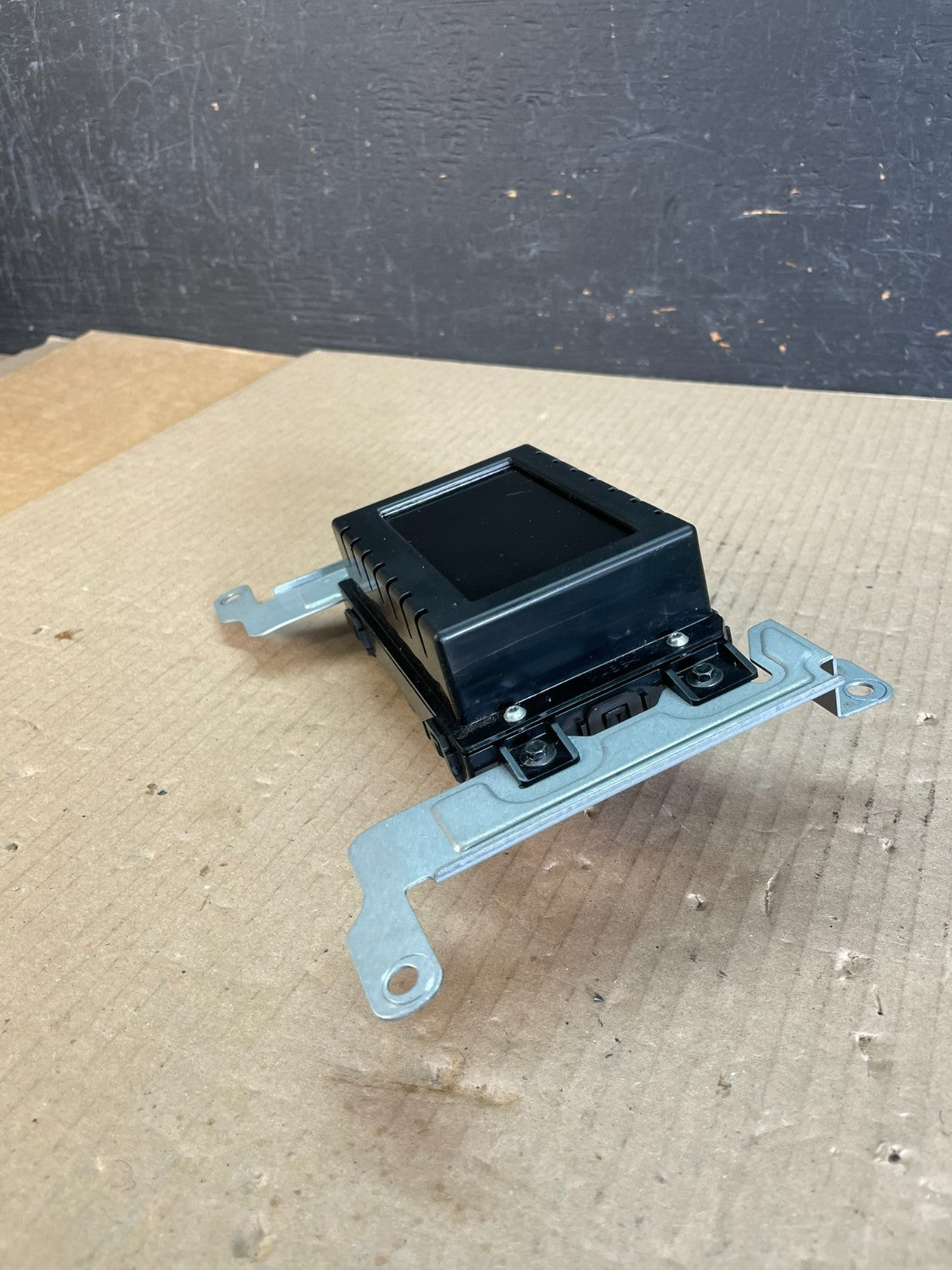 2013 to 2016 Ford Taurus 4.2" Radio Navigation Screen Module ae3453 DG2